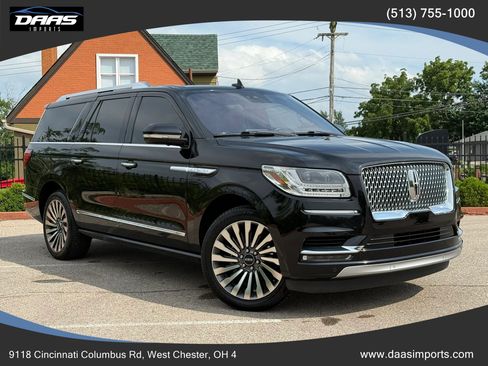 Used 2018 Lincoln Navigator L Reserve w/ Technology Package AWD/4WD image 4
