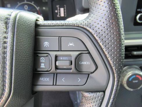 Used 2025 Toyota Tacoma SR w/ Towing Package AWD/4WD image 22