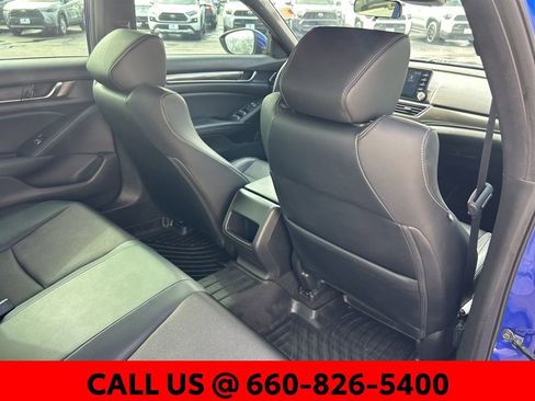 Used 2018 Honda Accord Sport image 10