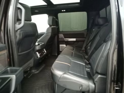 Used 2023 Ford F450 Platinum w/ FX4 Off-Road Package AWD/4WD image 6