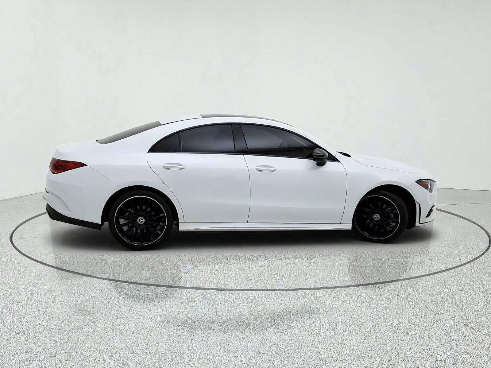 Used 2023 Mercedes-Benz CLA 250 image 7