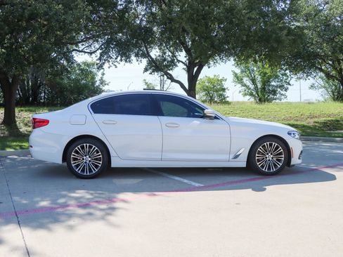 Used 2019 BMW 530i RWD image 8