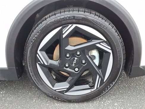 Certified 2025 Kia K4 EX image 8