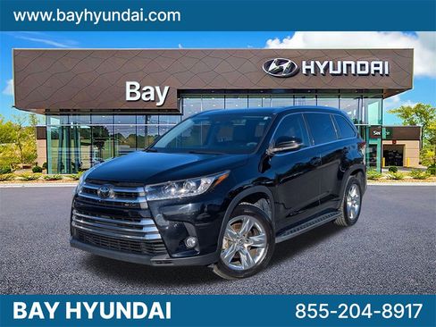 Used 2018 Toyota Highlander Limited Platinum image 1