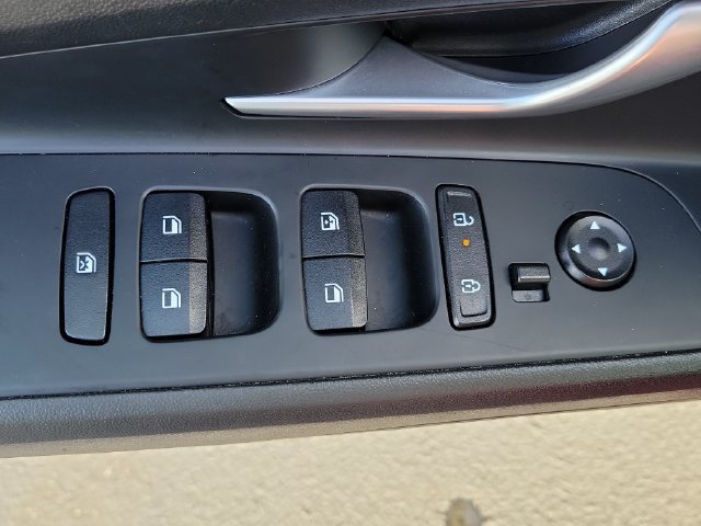 Used 2024 Hyundai Elantra SEL FWD image 9