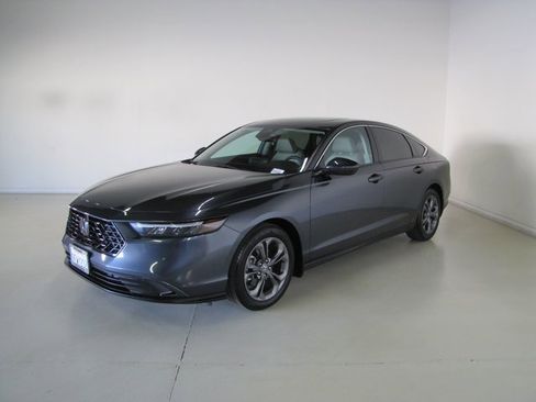 Certified 2023 Honda Accord EX image 1