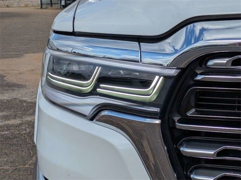 Used 2025 RAM 1500 Limited w/ Trailer Tow Group image 10