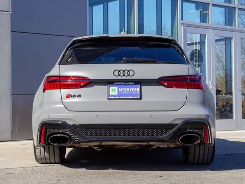 Used 2024 Audi RS 6 performance image 9
