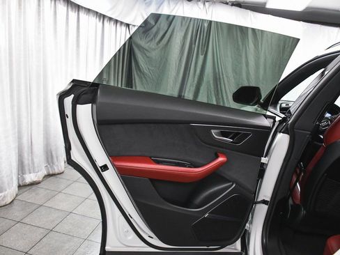 Used 2024 Audi SQ8 Premium Plus w/ Black Optic Package image 13