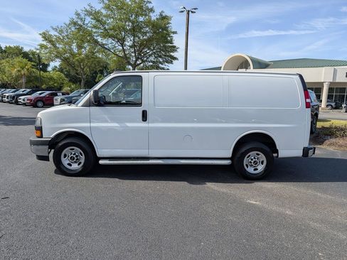 Used 2024 GMC Savana 2500 w/ Driver Convenience Package RWD image 6