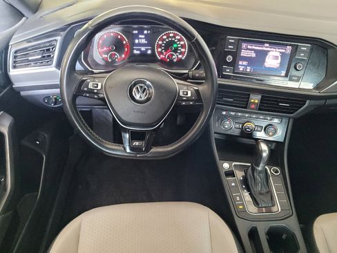 Used 2019 Volkswagen Jetta R-Line w/ R-Line Cold Weather Package FWD image 22
