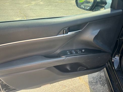 Used 2019 Toyota Camry XSE w/ Driver Assist Package image 12