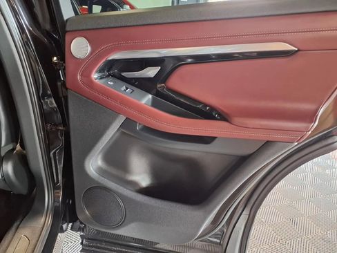 Used 2020 Land Rover Range Rover Evoque R-Dynamic HSE image 11