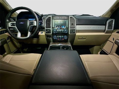 Used 2017 Ford F250 Lariat w/ Lariat Ultimate Package image 9