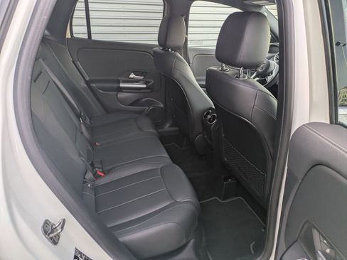 Certified 2023 Mercedes-Benz GLA 250 4MATIC image 31