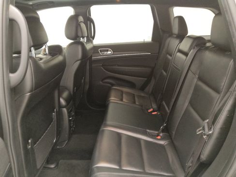 Used 2021 Jeep Grand Cherokee Limited RWD image 18
