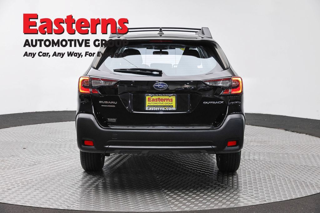 Used 2024 Subaru Outback AWD/4WD image 8
