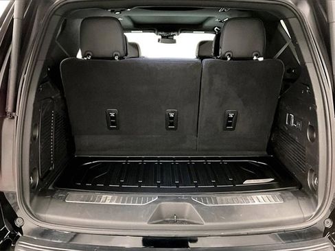 Used 2024 GMC Yukon AT4 image 39