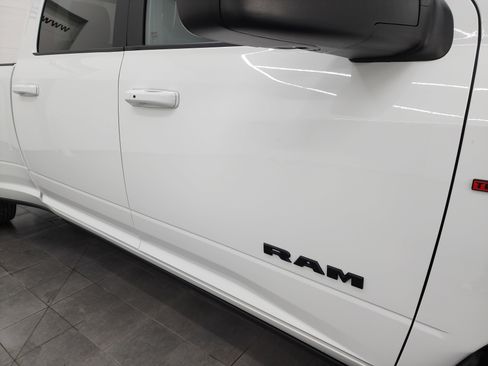 Used 2025 RAM 3500 Laramie image 25