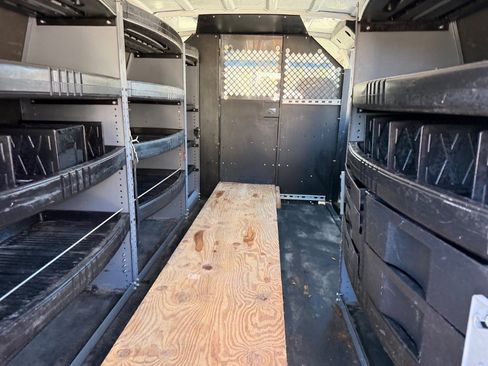 Used 2006 Ford E-250 and Econoline 250 image 32