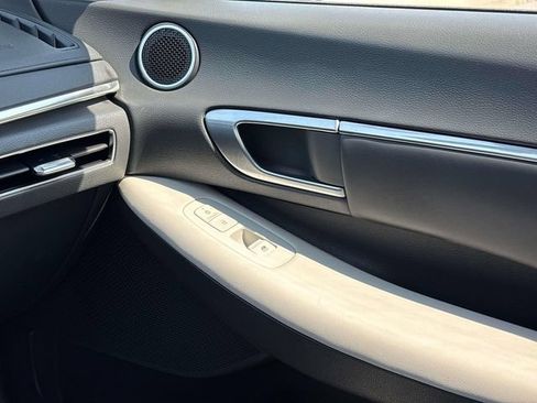 Certified 2023 Hyundai Sonata SEL w/ Convenience Package FWD image 29