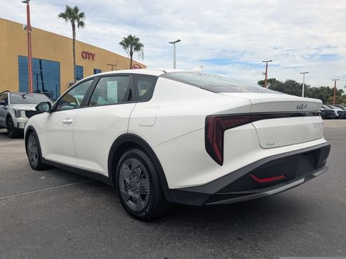 Certified 2025 Kia K4 FWD image 4