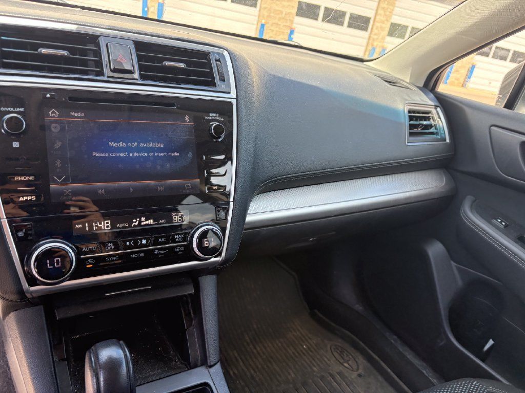 Used 2019 Subaru Outback 2.5i Premium AWD/4WD image 18