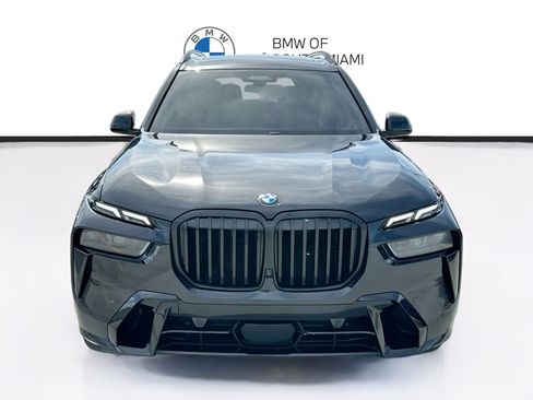 Certified 2025 BMW X7 xDrive40i w/ M Sport Package AWD/4WD image 2