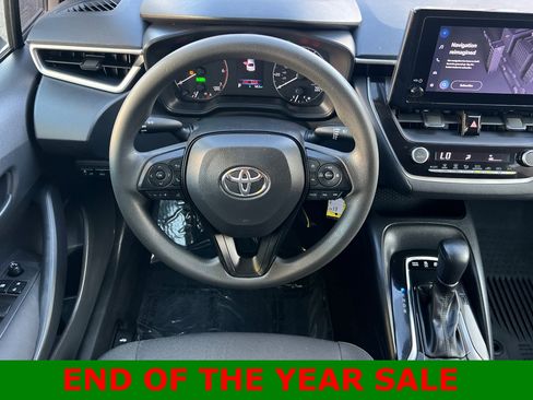 Used 2024 Toyota Corolla LE image 15