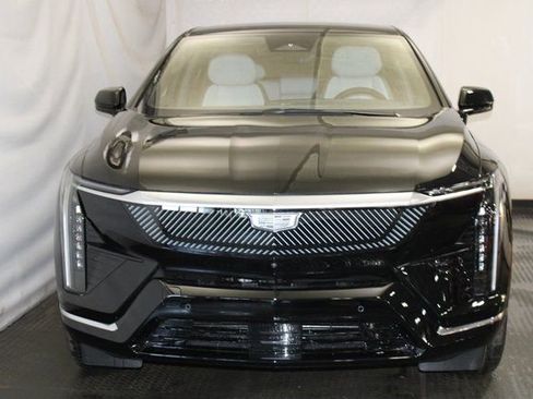 New 2026 Cadillac Optiq Luxury 1 RWD image 3