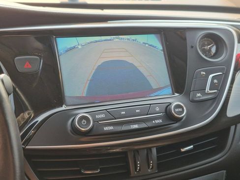 Used 2020 Buick Envision Premium AWD/4WD image 14