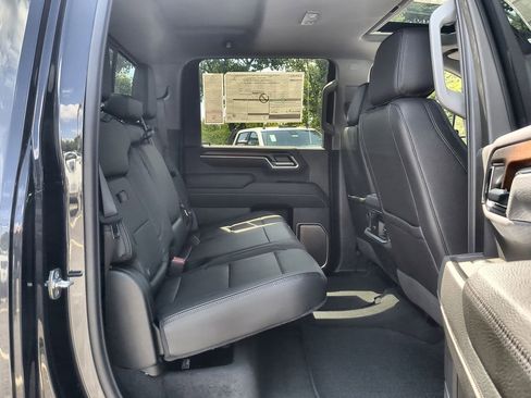 New 2025 GMC Sierra 2500 Denali w/ Denali Reserve Package image 28