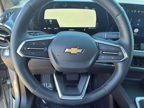 Used 2025 Chevrolet Equinox LT AWD/4WD image 22