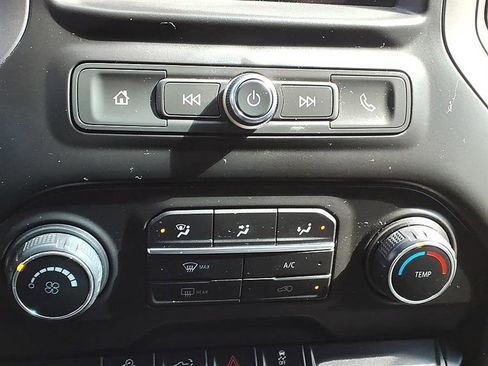 Used 2019 Chevrolet Silverado 1500 Custom Trail Boss w/ Custom Convenience Package image 21