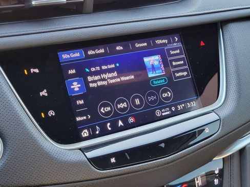 Used 2022 Cadillac XT5 Sportv w/ Technology Package image 26