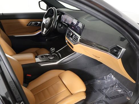 Used 2021 BMW 330i xDrive Sedan w/ Premium Package image 24