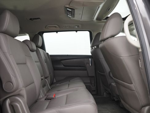 Used 2016 Honda Odyssey Touring image 11