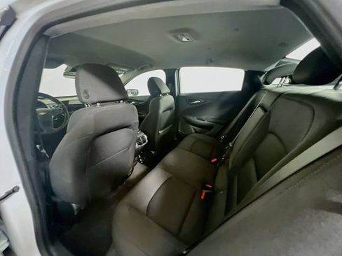 Used 2025 Chevrolet Malibu LT FWD image 21