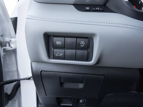 Certified 2026 Toyota Highlander XLE AWD/4WD image 14