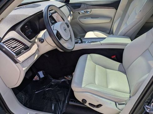 Used 2024 Volvo XC90 B5 Plus w/ Protection Package Premier AWD/4WD image 12