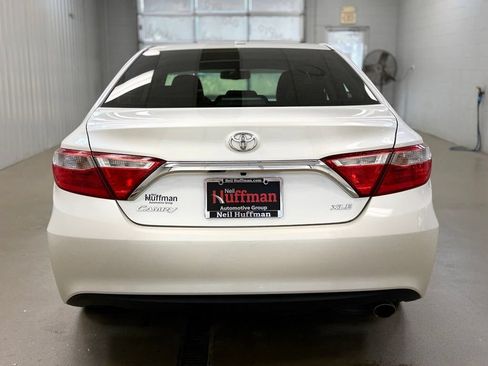 Used 2017 Toyota Camry XLE FWD image 6