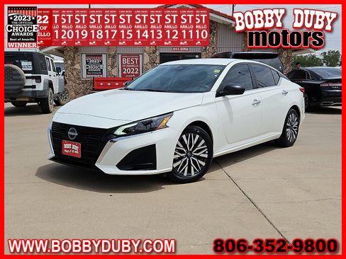 Used 2025 Nissan Altima 2.5 SV FWD image 1