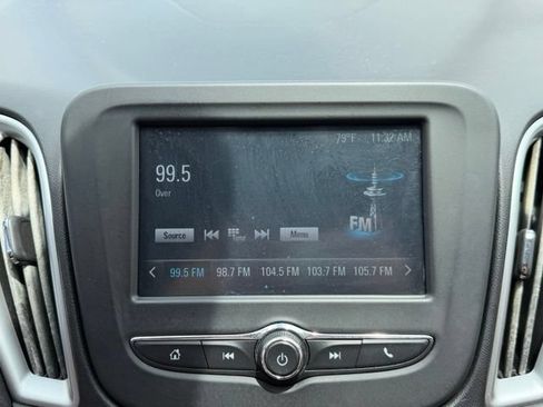 Used 2017 Chevrolet Malibu LS FWD image 14