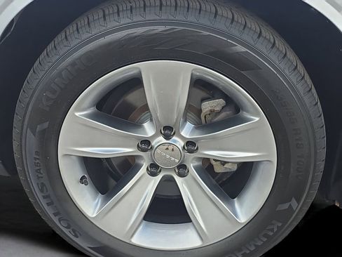 Used 2020 Dodge Challenger SXT image 10