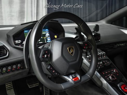 Used 2015 Lamborghini Huracan LP 610-4 image 9