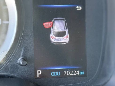 Used 2022 Toyota Corolla SE FWD image 11
