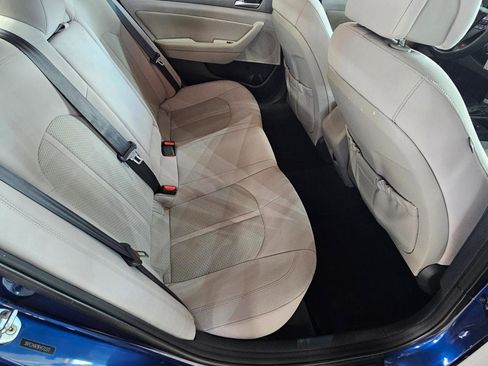 Used 2015 Hyundai Sonata SE w/ Option Group 09 FWD image 15