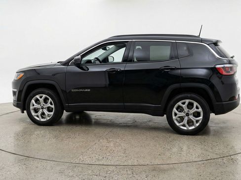 Used 2025 Jeep Compass Latitude image 5