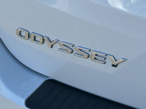 Used 2024 Honda Odyssey Sport image 5