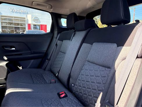 New 2026 Nissan Kicks SV w/ SV Premium Package FWD image 21